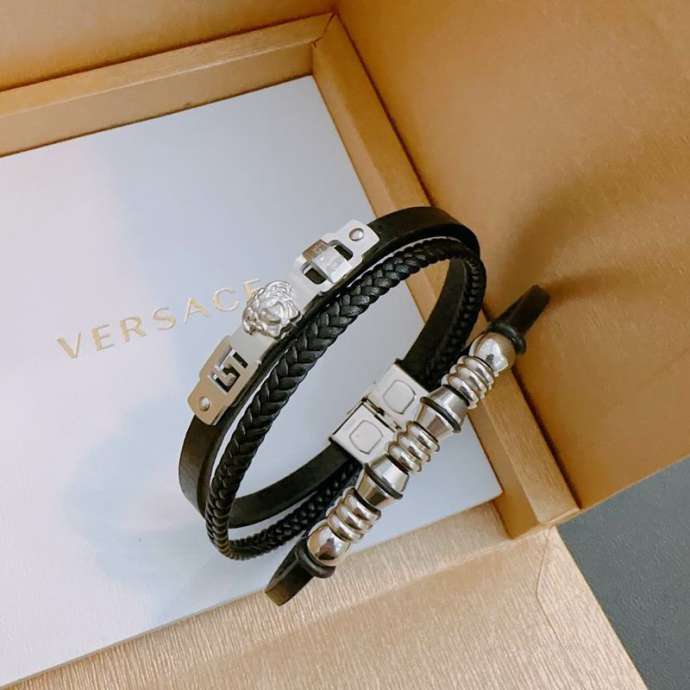 Picture of Versace Bracelet _SKUVersacebracelet08cly12216691